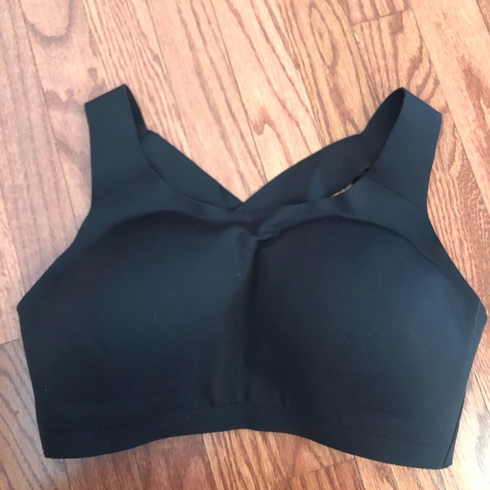 Lululemon Black Enlite Sports Bra - 36DD